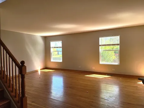 2263 North Arapahoe Trail Round Lake Heights IL 60073
