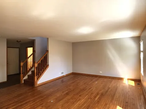 2263 North Arapahoe Trail Round Lake Heights IL 60073