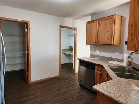 2263 North Arapahoe Trail Round Lake Heights IL 60073