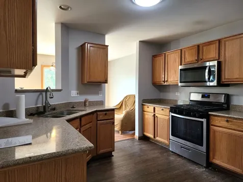 2263 North Arapahoe Trail Round Lake Heights IL 60073