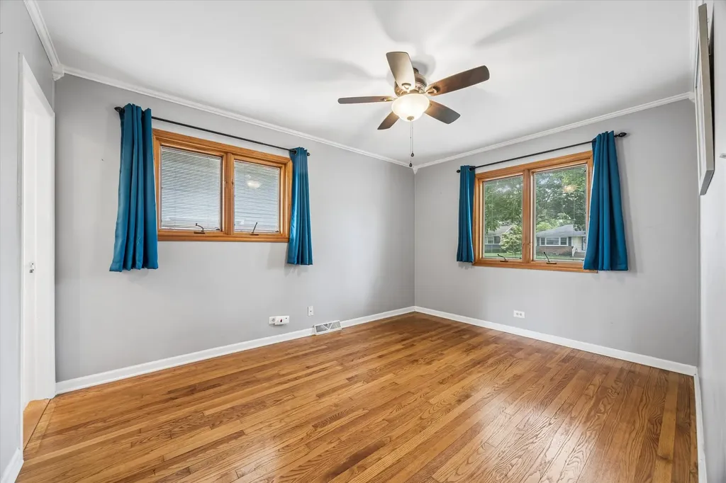118 South Beverly Street Wheaton IL 60187