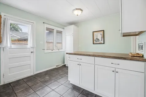 118 South Beverly Street Wheaton IL 60187