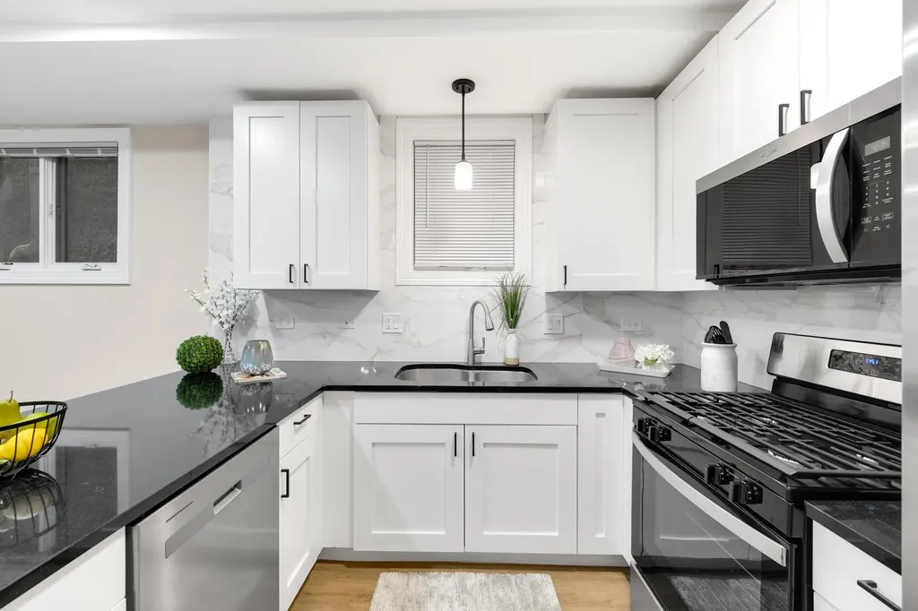 19 East 26th Street Chicago IL 60616