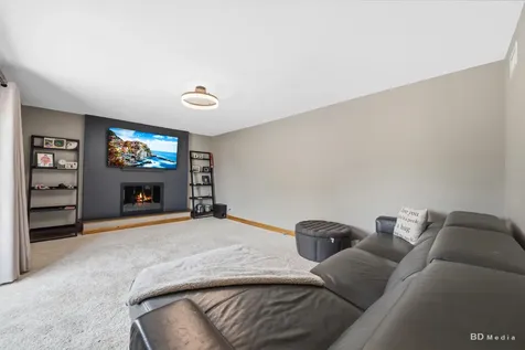 1441 71ST Street Downers Grove IL 60516