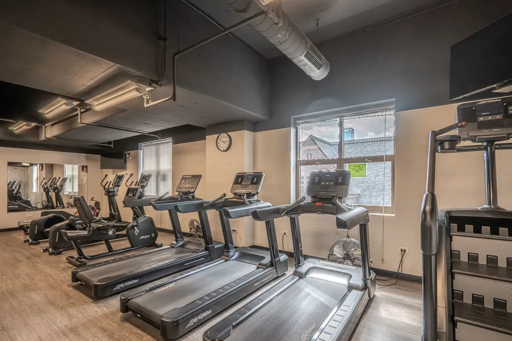635 North Dearborn Street Chicago IL 60654