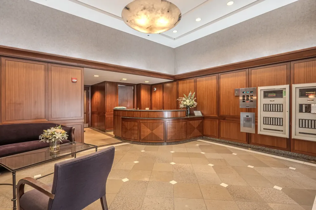 635 North Dearborn Street Chicago IL 60654