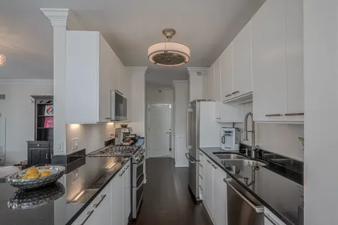 635 North Dearborn Street Chicago IL 60654