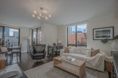 635 North Dearborn Street Chicago IL 60654