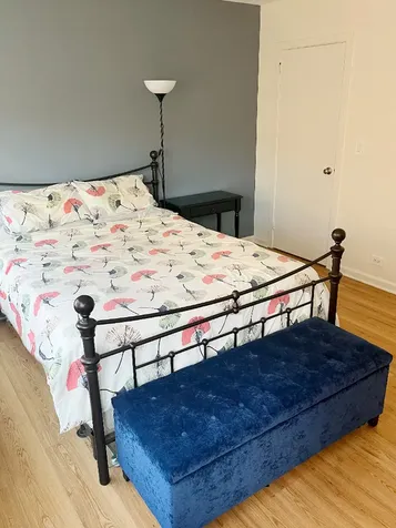 360 West Wellington Avenue Chicago IL 60657