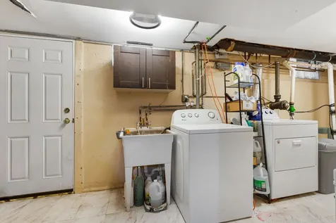 1751 West Chase Avenue Chicago IL 60626