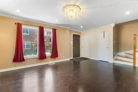 1751 West Chase Avenue Chicago IL 60626