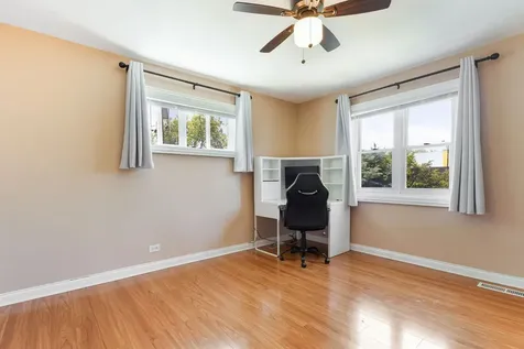 1751 West Chase Avenue Chicago IL 60626