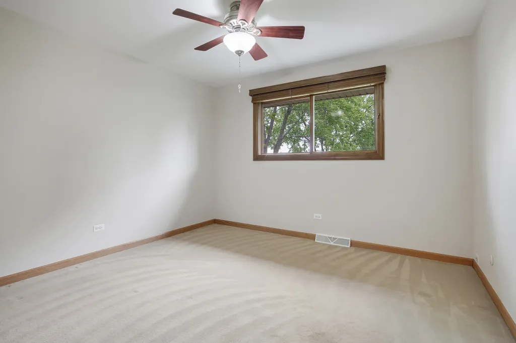 16W658 Therese Court Willowbrook IL 60527