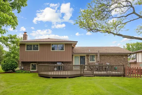 16W658 Therese Court Willowbrook IL 60527