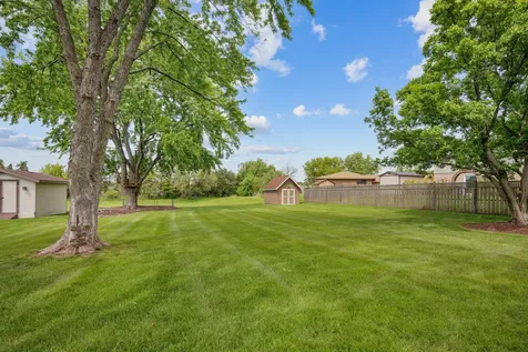 16W658 Therese Court Willowbrook IL 60527
