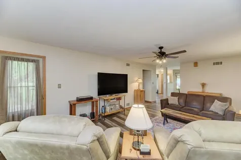 104 North Cedar Street Gardner IL 60424
