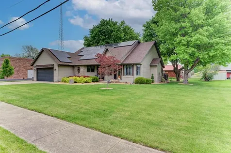 104 North Cedar Street Gardner IL 60424