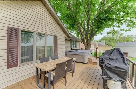 104 North Cedar Street Gardner IL 60424