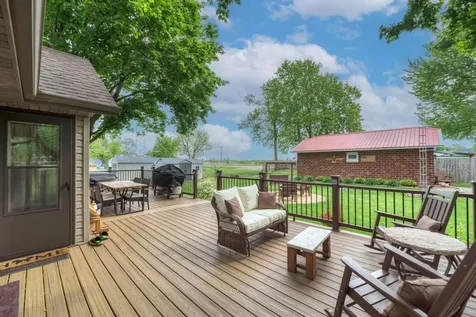 104 North Cedar Street Gardner IL 60424