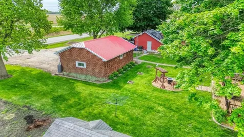 104 North Cedar Street Gardner IL 60424