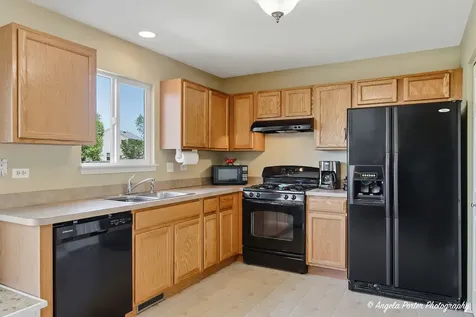 6820 Ayre Drive Mchenry IL 60050
