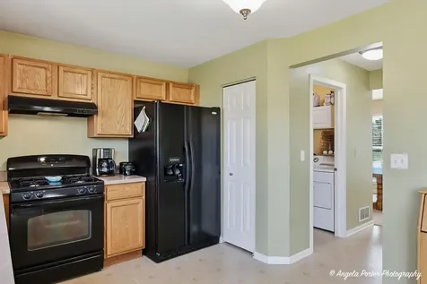6820 Ayre Drive Mchenry IL 60050