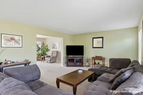 6820 Ayre Drive Mchenry IL 60050