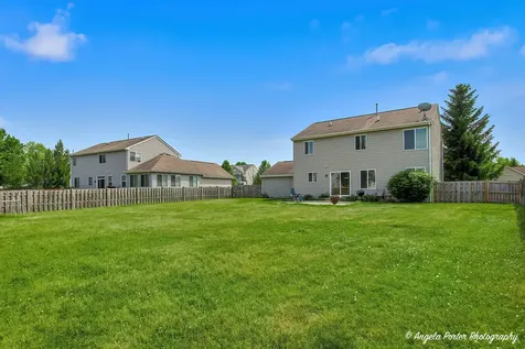 6820 Ayre Drive Mchenry IL 60050