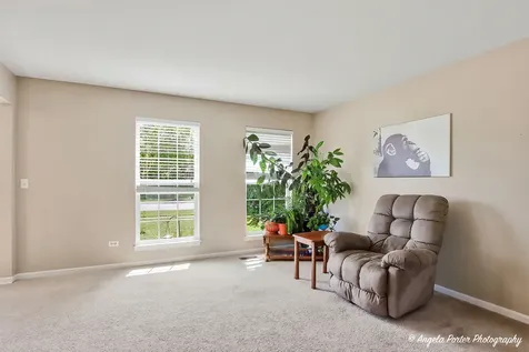 6820 Ayre Drive Mchenry IL 60050