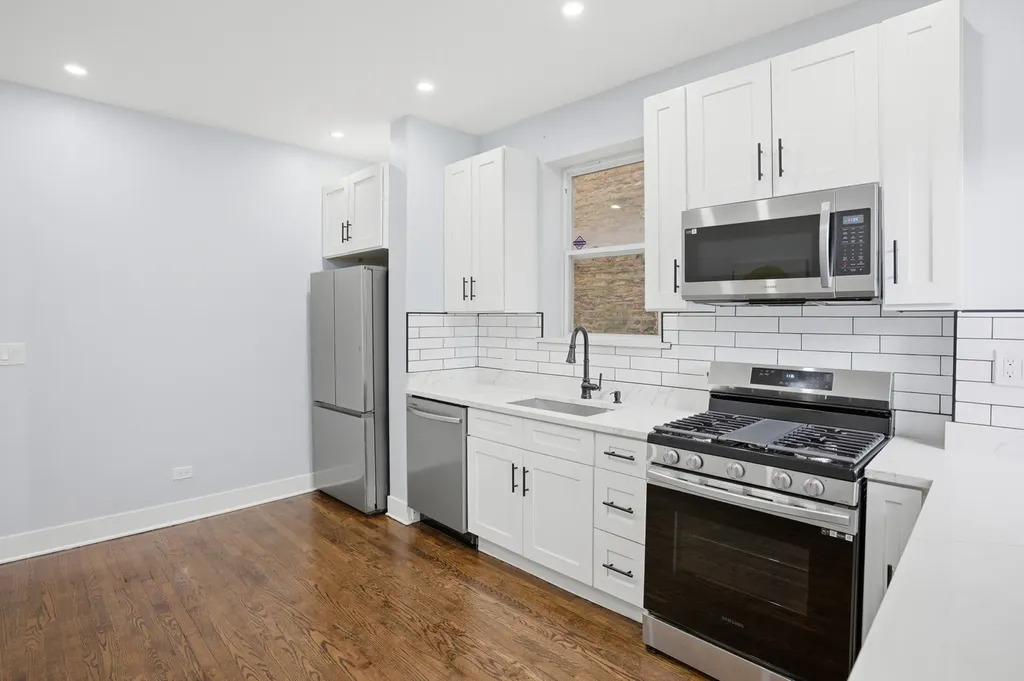 4937 South Prairie Avenue Chicago IL 60615