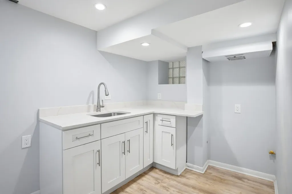 4937 South Prairie Avenue Chicago IL 60615