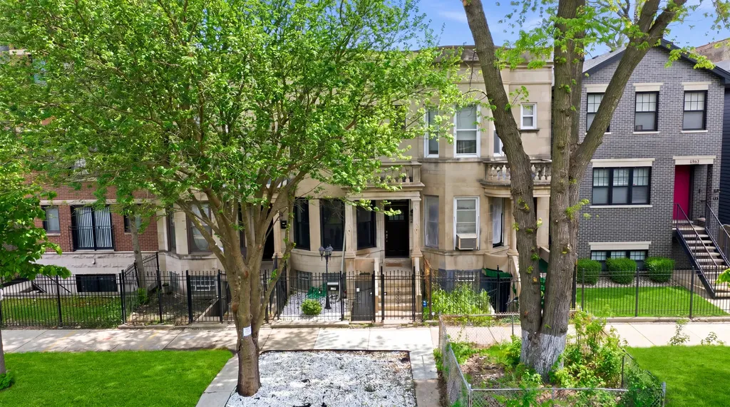 4937 South Prairie Avenue Chicago IL 60615