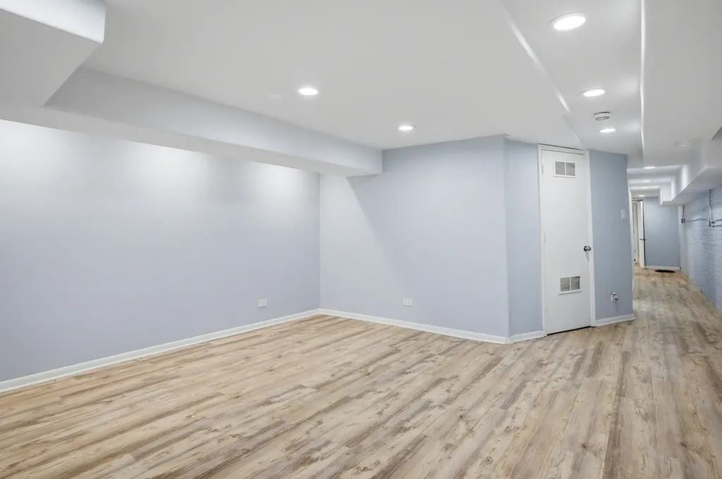 4937 South Prairie Avenue Chicago IL 60615