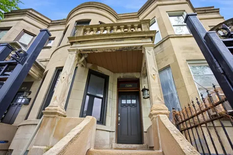 4937 South Prairie Avenue Chicago IL 60615