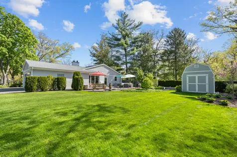 1143 Beverly Place Lake Forest IL 60045