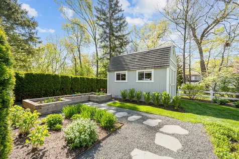 1143 Beverly Place Lake Forest IL 60045
