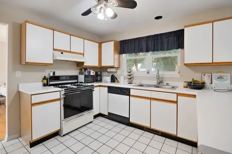 8566 Cedar Street Fox Lake IL 60020