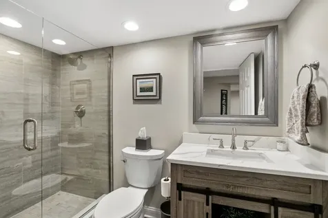 48 Fox Trail Lincolnshire IL 60069