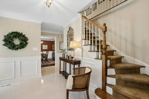 48 Fox Trail Lincolnshire IL 60069
