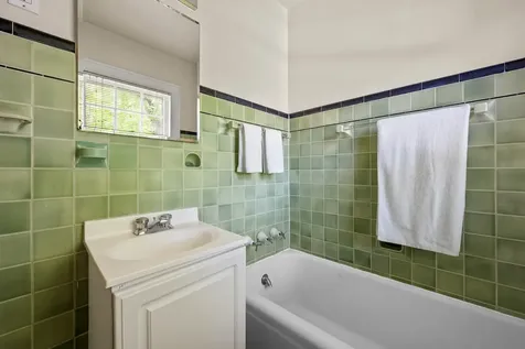 724 Maclean Avenue Kenilworth IL 60043