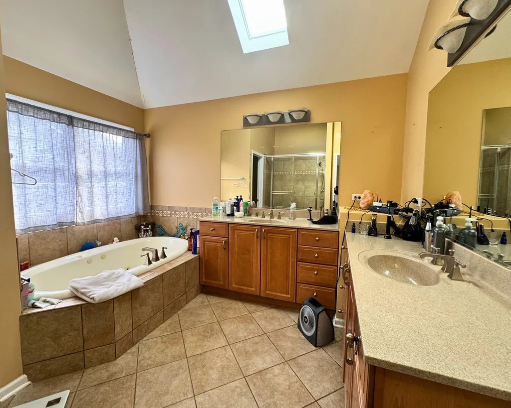 3805 Gladstone Drive Naperville IL 60565