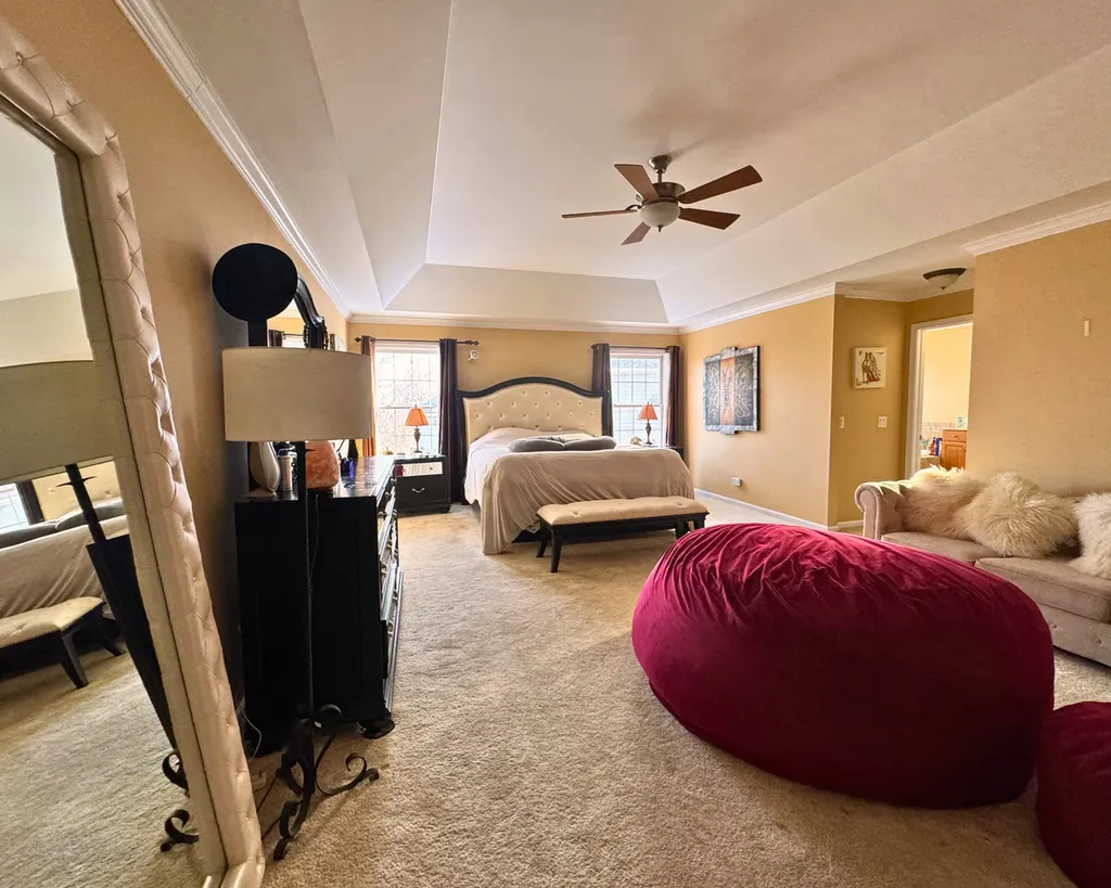 3805 Gladstone Drive Naperville IL 60565
