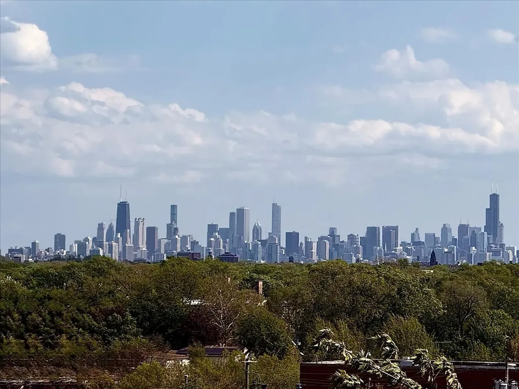 6833 North Kedzie Avenue Chicago IL 60645