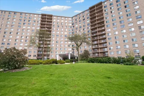 6833 North Kedzie Avenue Chicago IL 60645