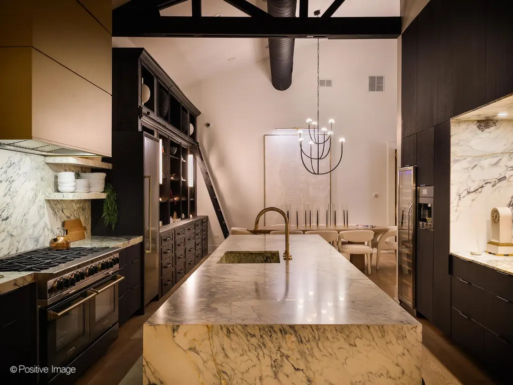 2733 North Pulaski Road Chicago IL 60639