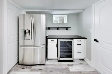 2055 Walnut Circle Northbrook IL 60062