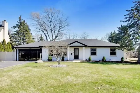 2055 Walnut Circle Northbrook IL 60062