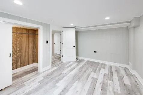 2055 Walnut Circle Northbrook IL 60062
