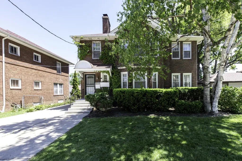 1609 North Sheridan Road Waukegan IL 60085