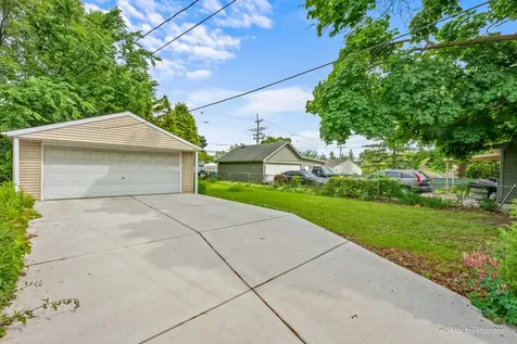 143 North Center Street Bensenville IL 60106